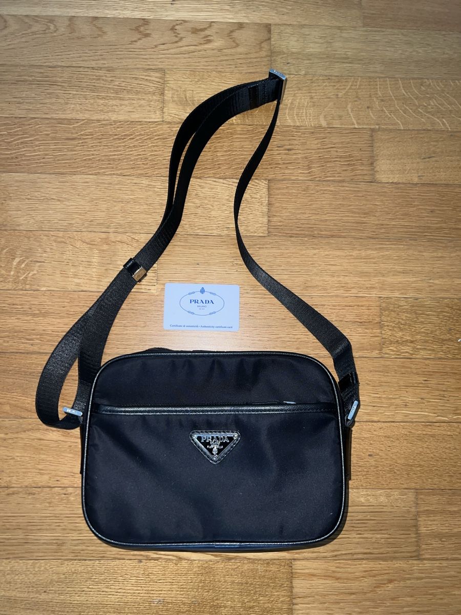 Prada Borse: Prada Tasche Schwarz – Nuovo (secondo la descrizione) da Pfäffikon SZ venduto da pdroth