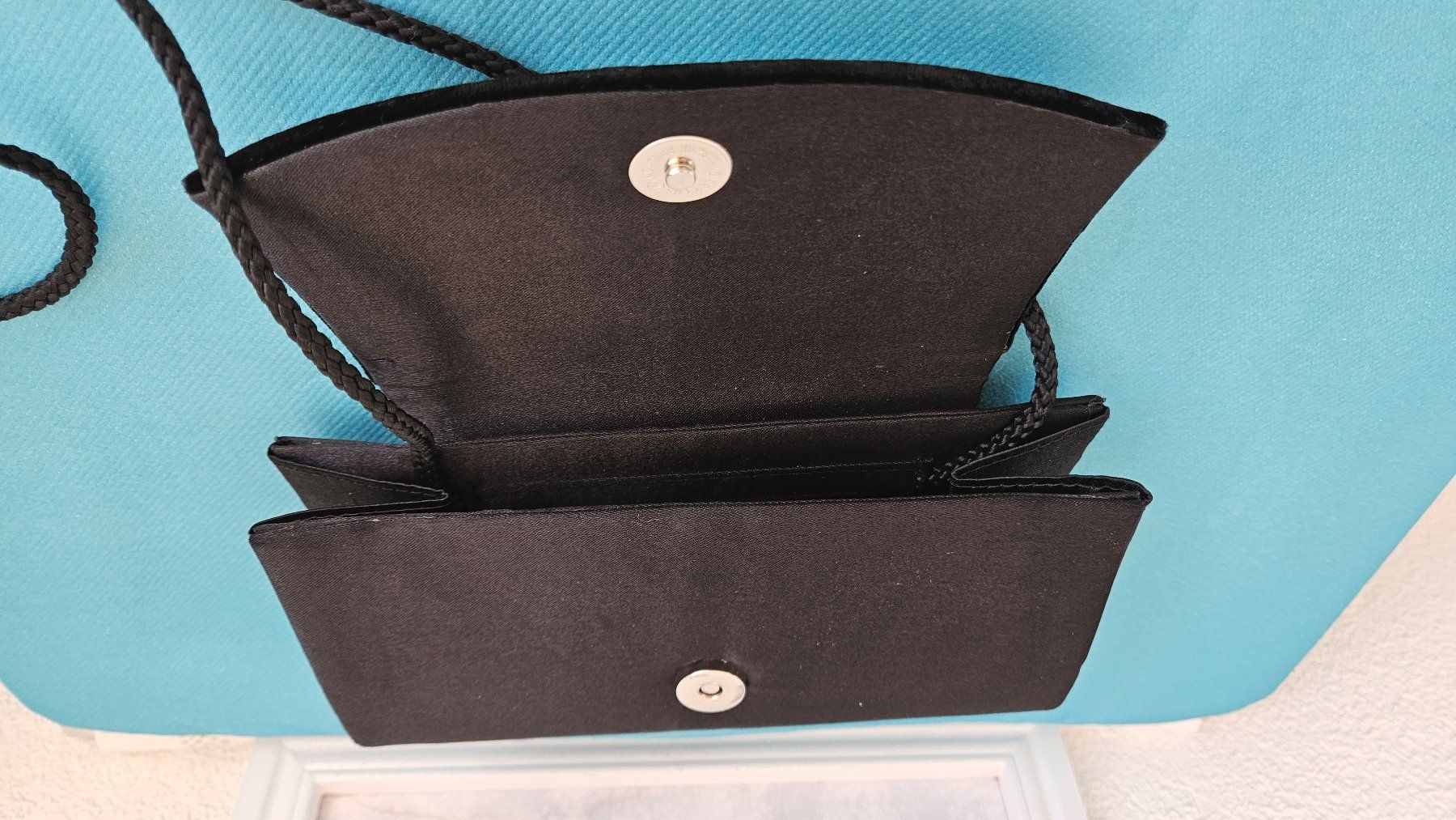 Borse da donna: Abendhandtasche Samt Satin Schwarz mit Strass – Usato da Gossau ZH venduto da fashiontwo 4