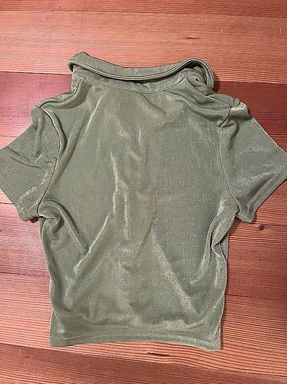 Camicette, T-shirt & Top: Grüne Kurzarm-Bluse – Usato da bern venduto da celio777 2