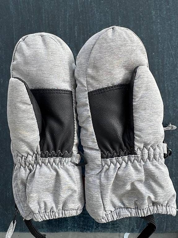Guanti: Ziener Handschuhe Grösse 98 – Usato da Muri AG venduto da Florida30 1