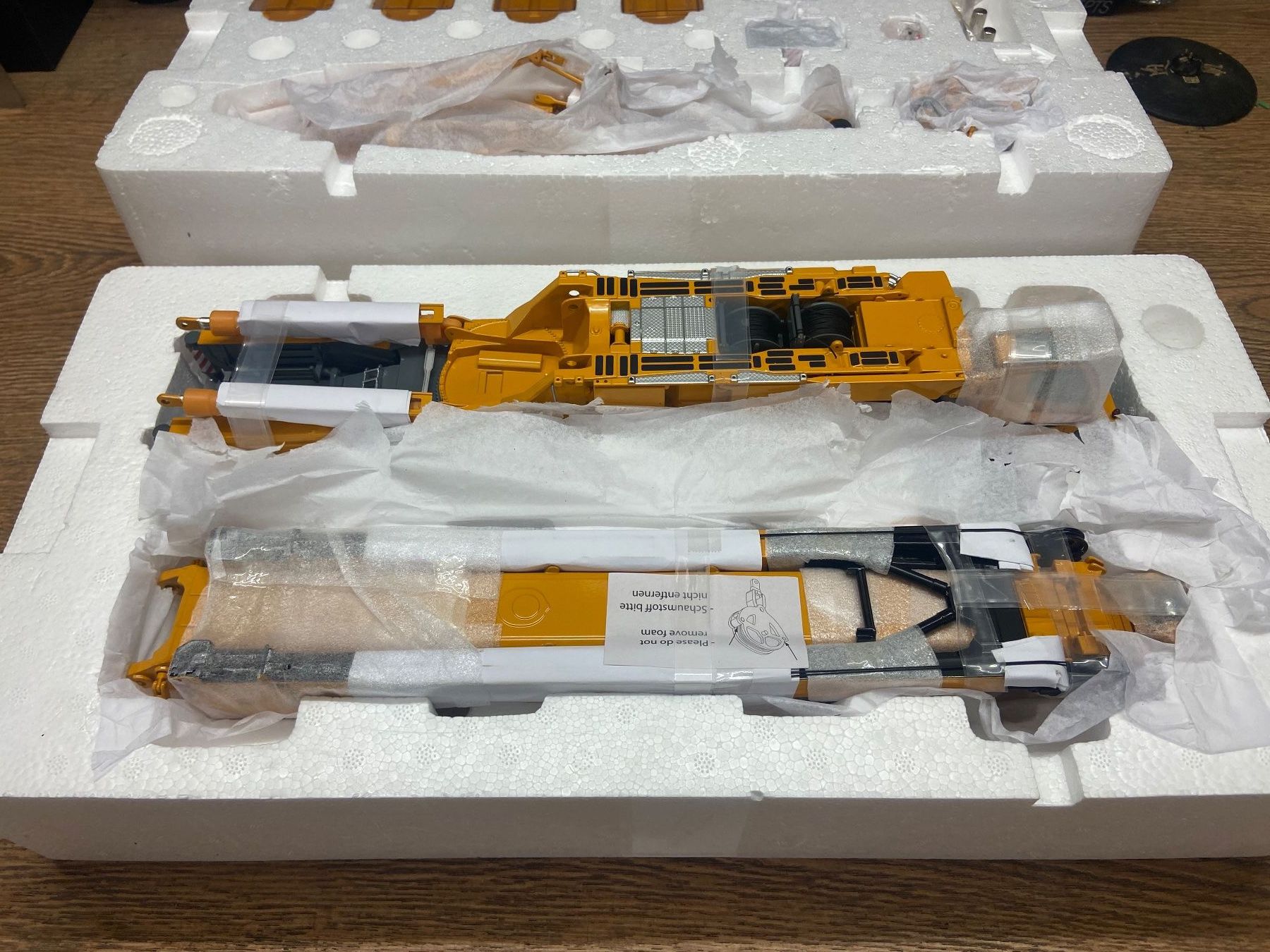 Liebherr Kit di modellismo & Modellini statici: Liebherr LTM 11200 Kranmodell – Usato da Embrach venduto da Toeffan 3