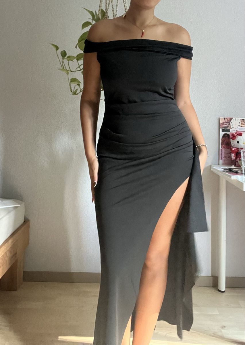 Vestiti: Abendkleid schwarz neuwertig – Nuovo (secondo la descrizione) da Windisch venduto da lau_7t69