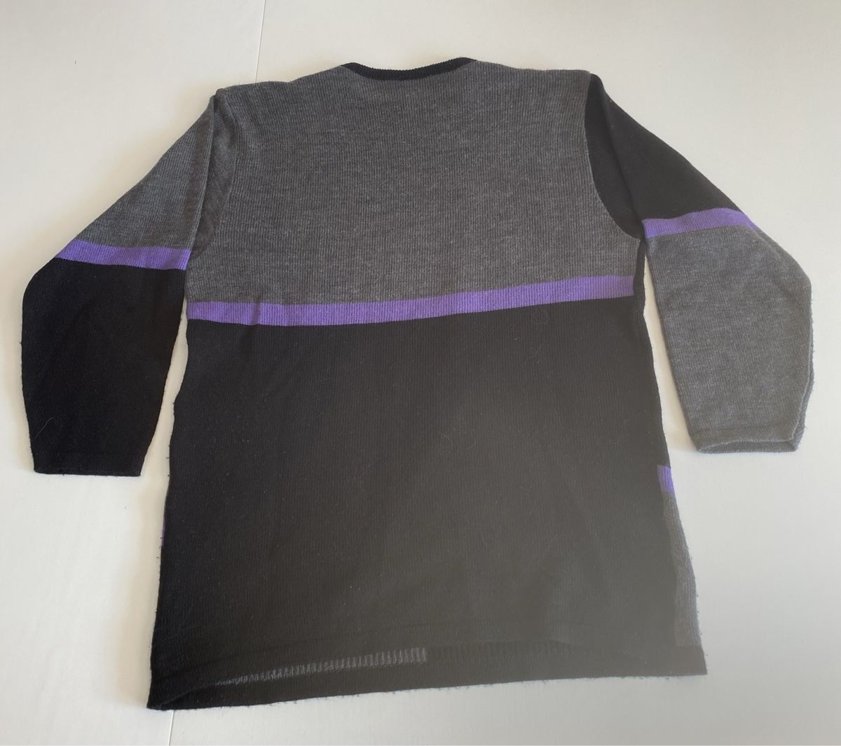 Pulls & Sweat-shirts: Retro Pullover 80er geometrisch schwarz grau lila türkis – D'occasion à lommis par inf_thv8 4