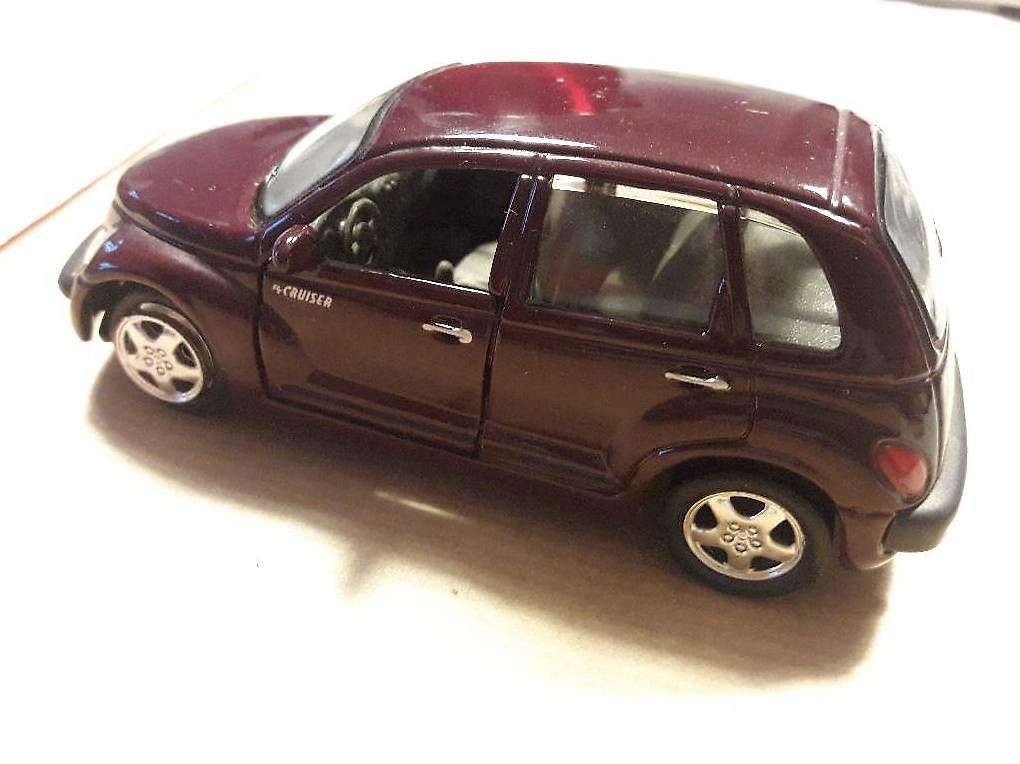 Modellini d'auto: Modèle réduit Chrysler PT Cruiser – Usato da Morges venduto da pha_9xnc 4