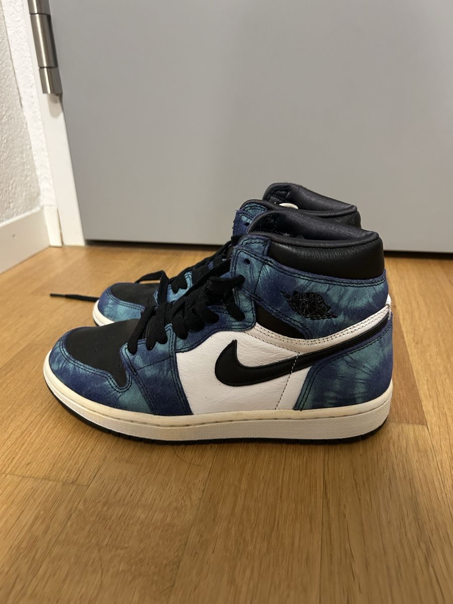 Jordan Herrenschuhe: Air Jordan 1 Retro Tie Dye – Neu (gemäss Beschreibung) aus Horw von jvnrti