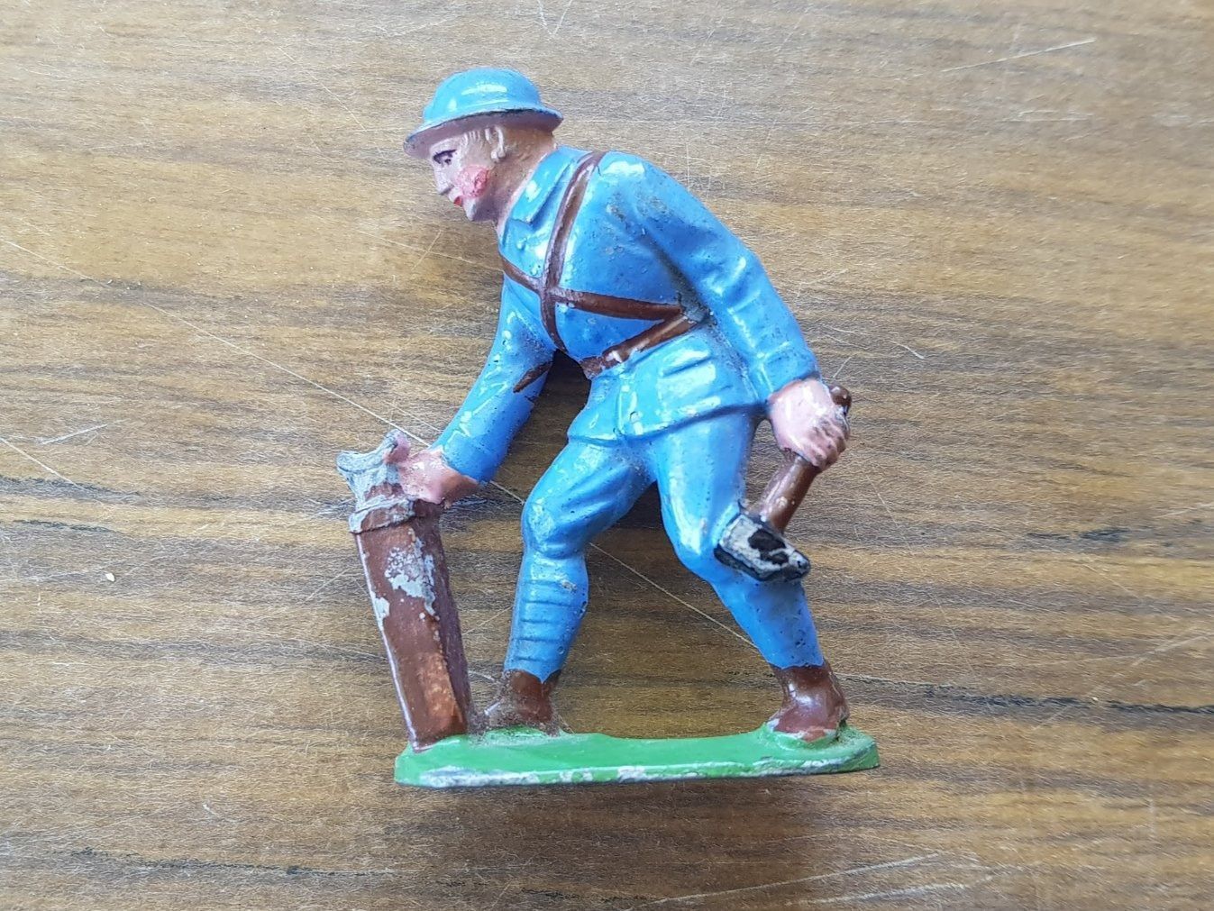 Figuren: Zinnfigur antik - Soldat Nr.1 – Gebraucht aus Mörschwil von antiksalon 6