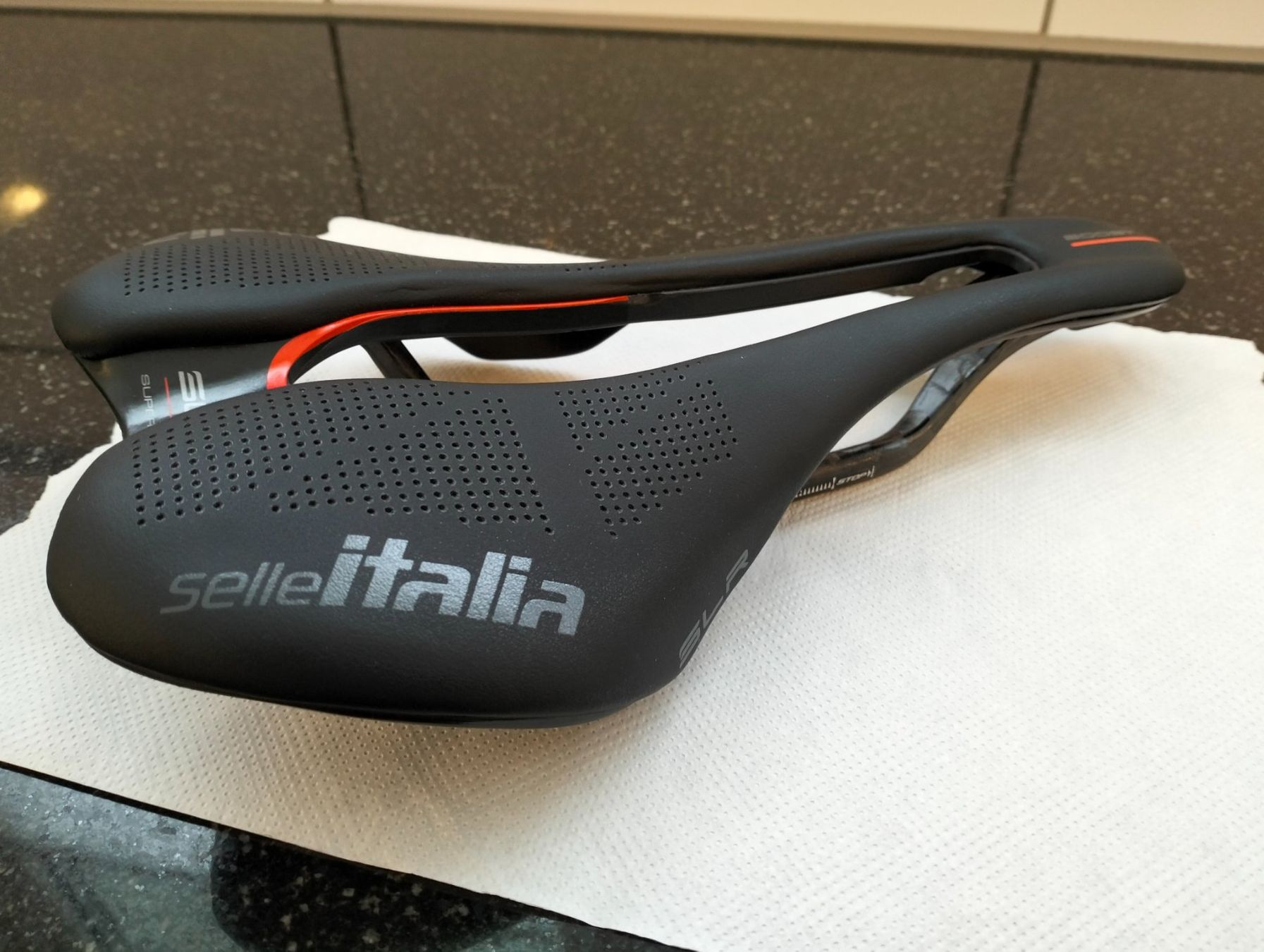 Selle Italia Pezzi di ricambio: Selle Italia SLR Boost Kit Carbonio Superflow (133g) – Usato da Uster venduto da KarlZH 6