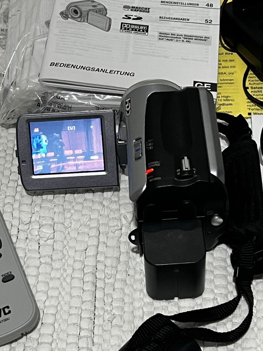 JVC Videocamere: JVC Everio GZ-MG20E Camcorder – Difettoso da Unterkulm venduto da Sita013 7