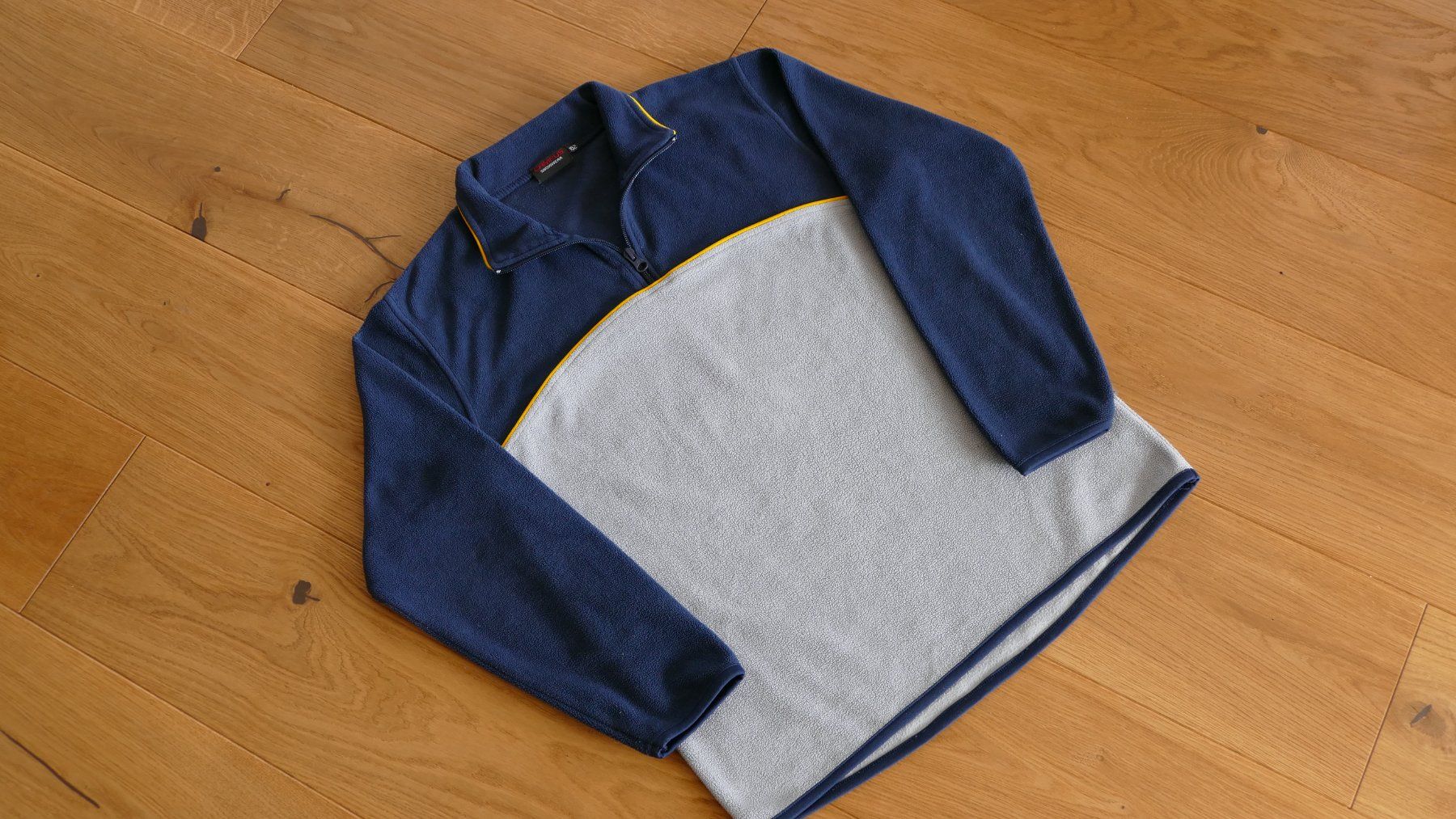 Manor Pullover & Sweatshirts: FASERPULLI FLEECE PULLOVER FASERPELZ PULLI SKIPULLI GR. 152 – Gebraucht aus ESCHENBACH SG von MAKULU04