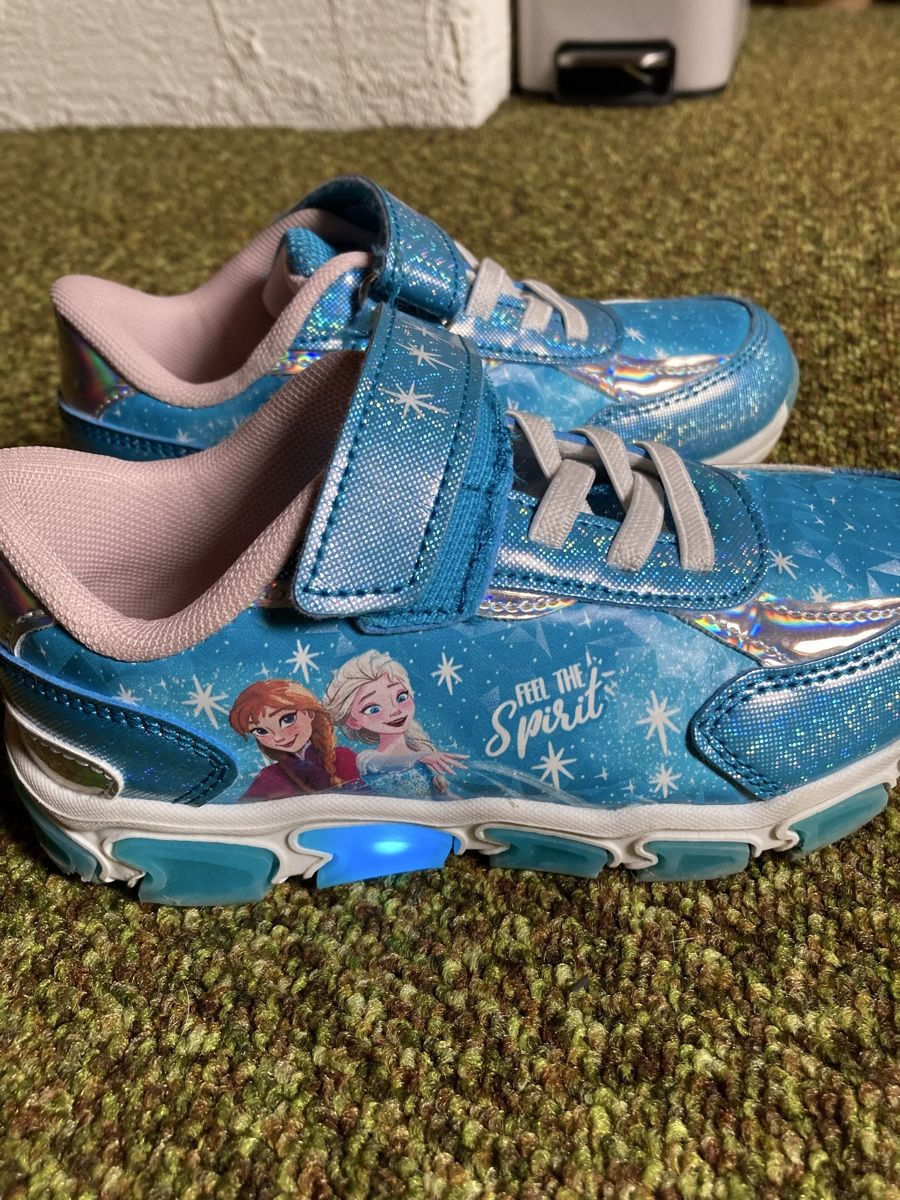 Dosenbach Chaussures filles: Turnschuhe Frozen – Neuf (Voir description) à Gränichen par Santos9 2