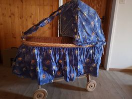 Antiker Baby Stubenwagen