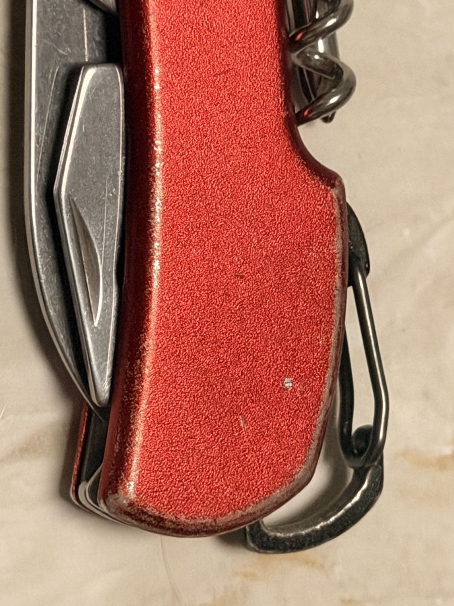 Couteaux de poche: Couteau suisse multifonction rouge – D'occasion à Grenchen par 24.07LD 4