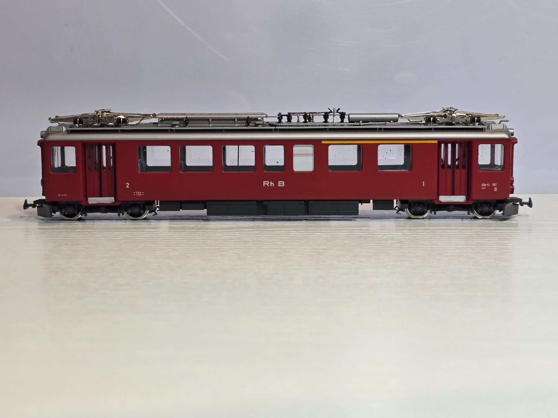 Bemo Modellini di ferrovie: Bemo, 1265111, RhB, ABe 4/4 501, Triebwagen, Analog, Vitrine – Usato da Kloten venduto da Nicola2 5