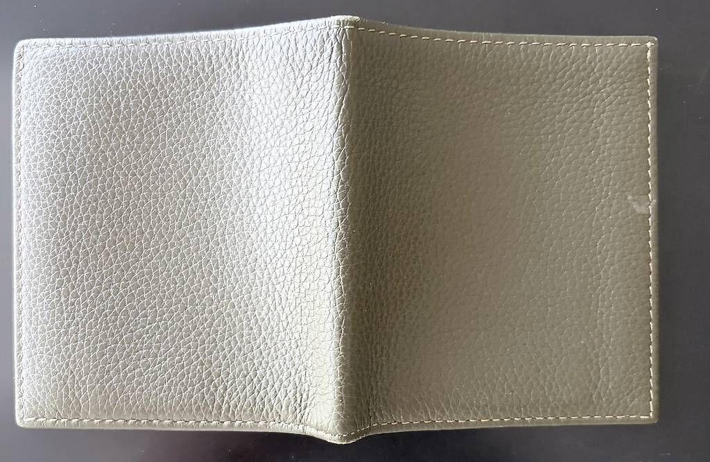 Portafogli: Portefeuille Buzzano – Usato da Genève venduto da Angos168