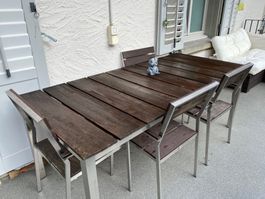 Gartentisch aus Teakholz und Edelstahl, mit 6 Stühlen