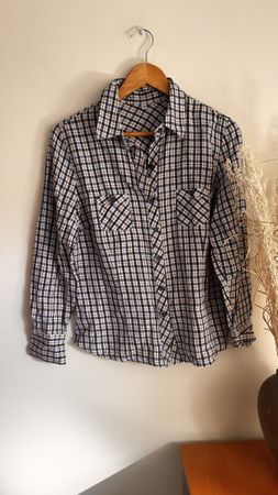 Checked Shirt size M good condition