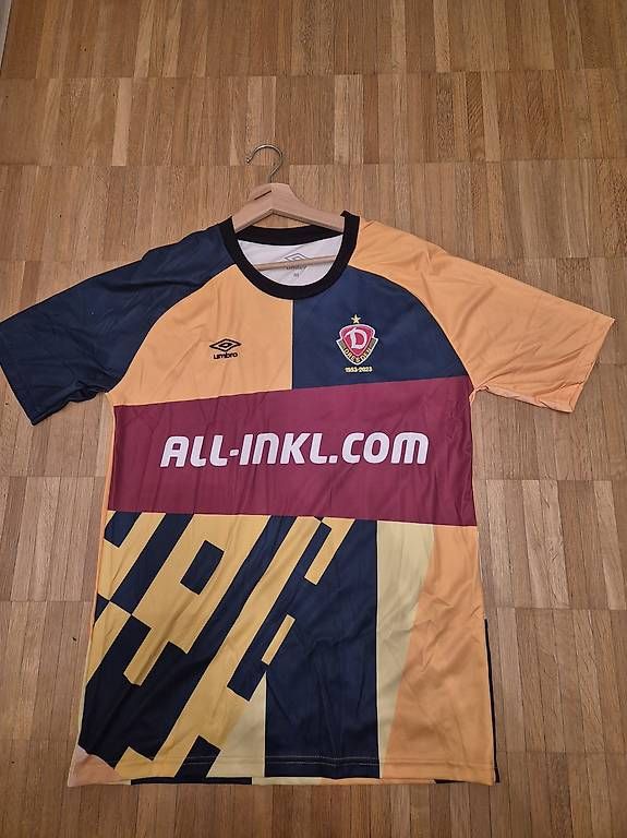 Maillots de corps & Pantalons: Dynamo Dresden Trikot – D'occasion à Steffisburg par leizte74