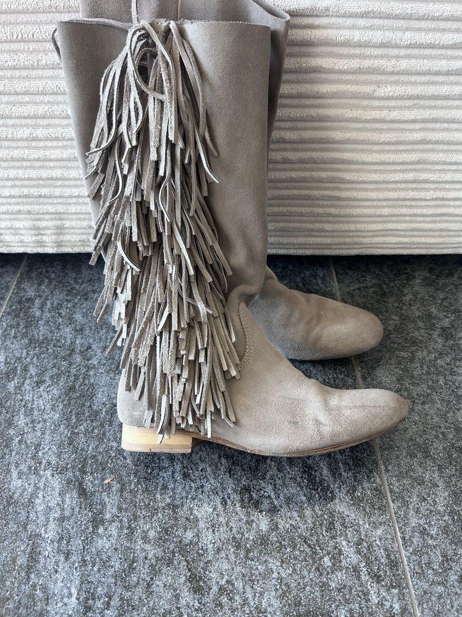 IKKS Scarpe da donna: Bottes en daim gris avec franges, taille 38 – Usato da Courroux venduto da lan_5f9f
