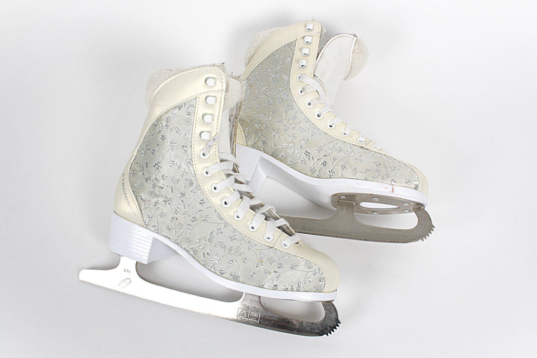Schlittschuhe: TECNO PRO Damenschlittschuh mit Glitzermuster, 38 – Gebraucht aus Zollikofen von Restwert_Zollikofen
