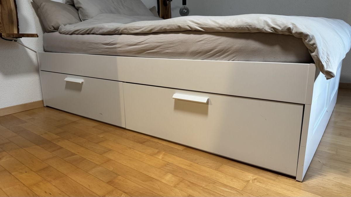 Ikea Lits: IKEA Brimnes Bettgestell mit Schubladen – D'occasion à Zürich par fab_2wsh 1
