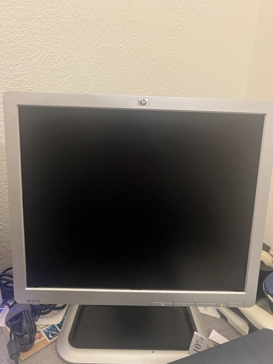 Monitor: Écran d’ordinateur HP – Usato da Châtel-St-Denis venduto da Calou1820