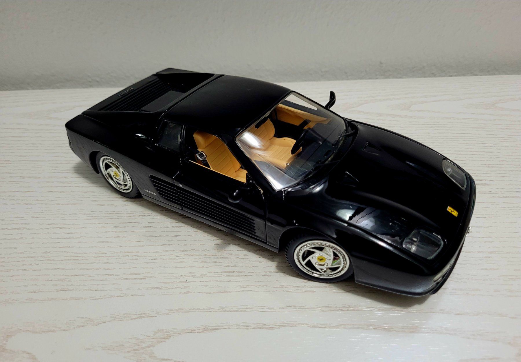 Ferrari Modellini d'auto: Ferrari 512 M 1:18 – Usato da Chiasso venduto da R.e.g.59 1