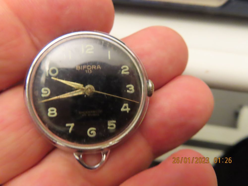 Bifora 113, Anhangeuhr, läuft, Ø  33 mm 1