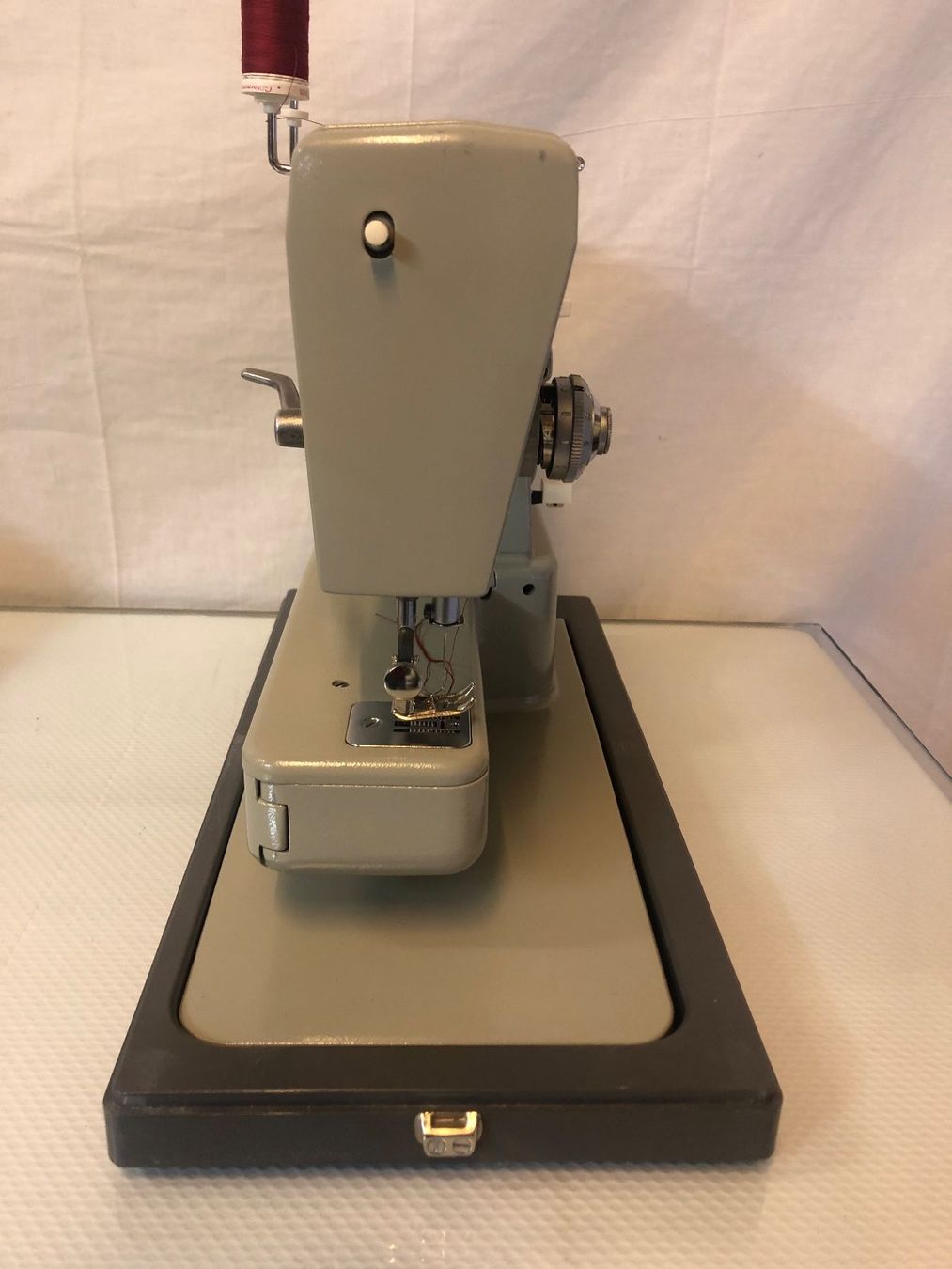 Pfaff Macchine da cucire: Nähmaschine PFAFF 97 – Difettoso da Brunnen venduto da Allerwaren 6