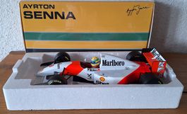 McLaren MP4/8  Ayrton Senna F1 1993 mit Marlboro Decals 1:18