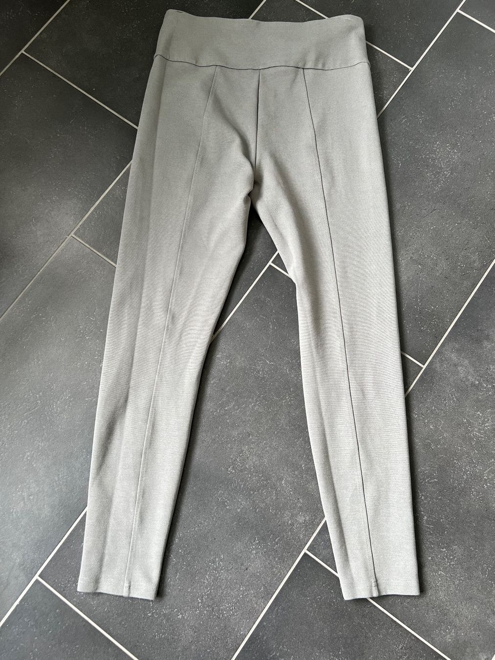 Opus Leggings: Opus Hose Leggings – Gebraucht aus Inwil von 27sonnenschein 1