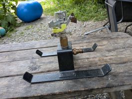 Rasen Sprenger Metall mit Standfuss guter Zustand