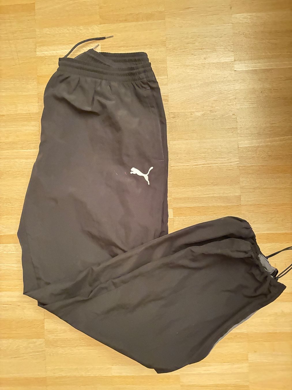 Puma Pantaloni: PUMA Trainerhose Herren, Grösse XL – Usato da Luzern venduto da Aurelius7 1
