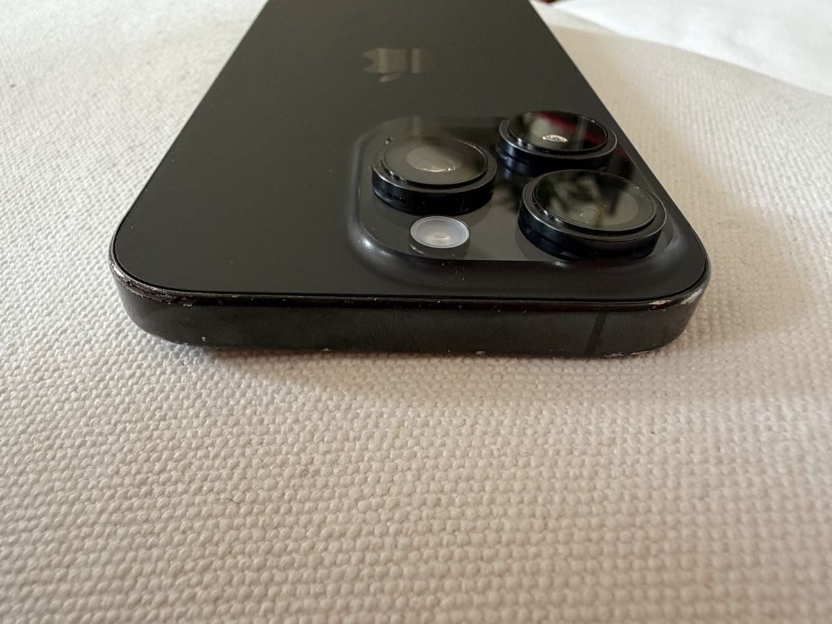 Apple Portables: iPhone 16 Pro 128 GB – D'occasion à Zürich par User-nn-126 5