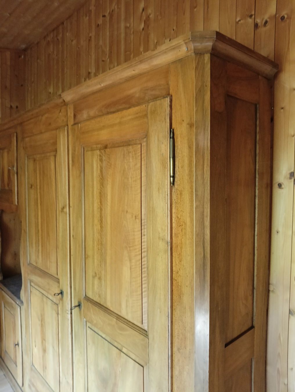 Armadi: Original Biedermeier Schrank - restauriert – Usato da Lumino venduto da Happy4Happy 1
