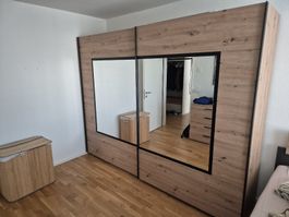 Kleiderschrank zu verkaufen