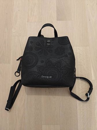 Sac à dos Desigual noir neuf
