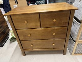 Wooden dresser 