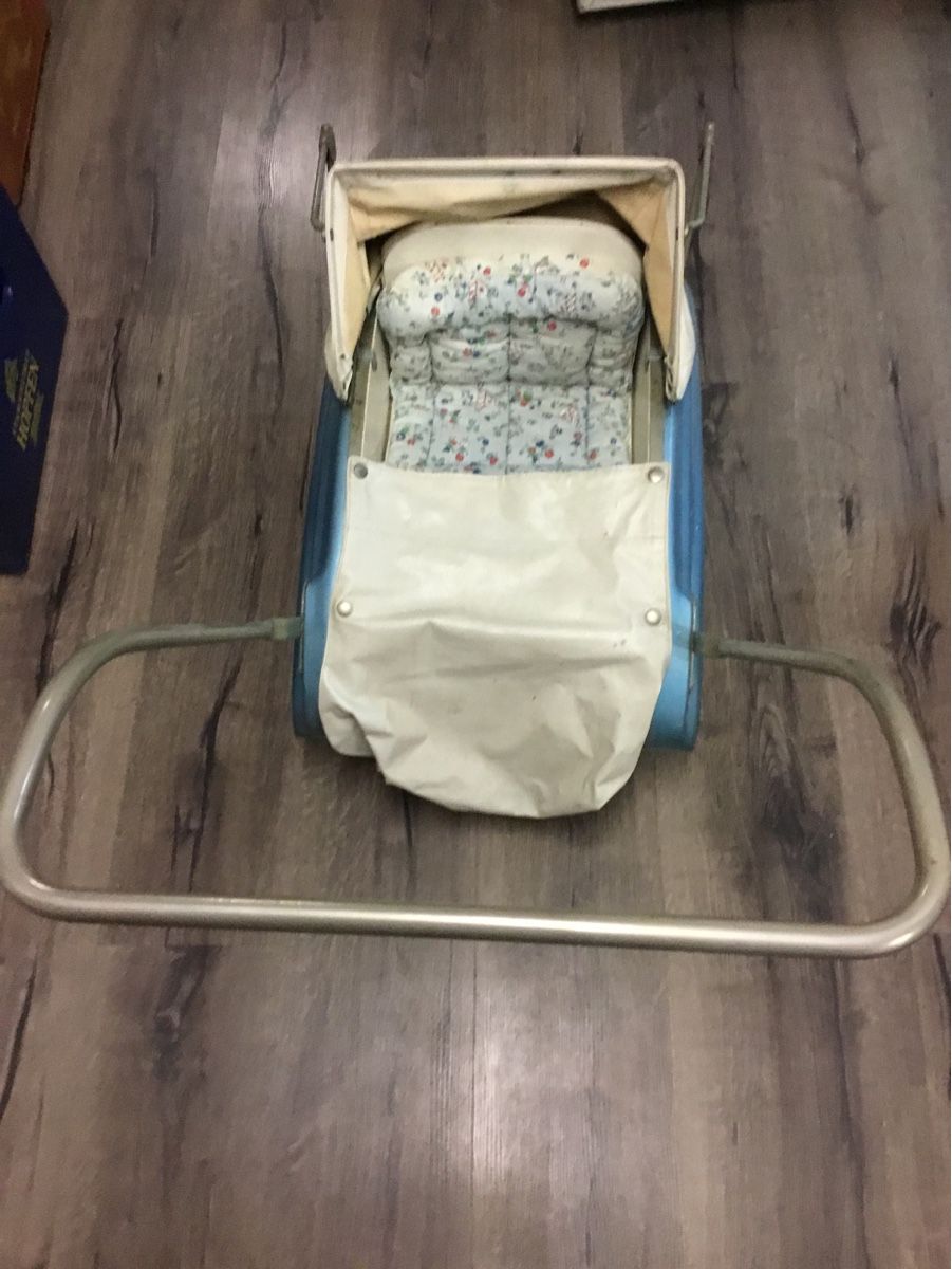 Carrozzine per bambole: Antiker Kinder oder Puppen Wagen – Usato da Wiesendangen venduto da sandraz1565
