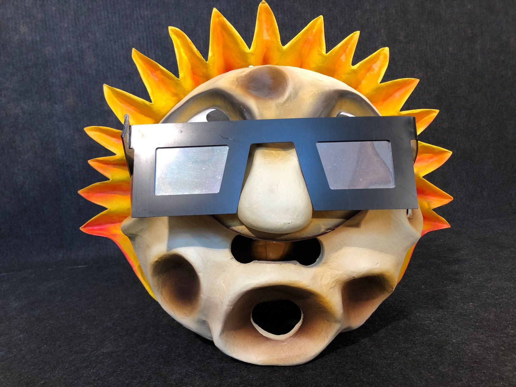 Maschere: Masque carnaval Bâlois double-face/Basler maske doppelseitig – Usato da Saignelégier venduto da Ax3l