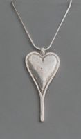 Collana con pendente a forma di cuore