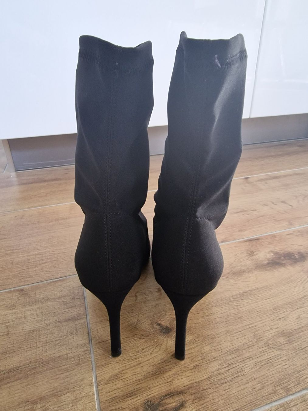 Bershka Scarpe da donna: Stiefeletten schwarz Grösse 36 – Usato da Knonau venduto da liebenic01 1