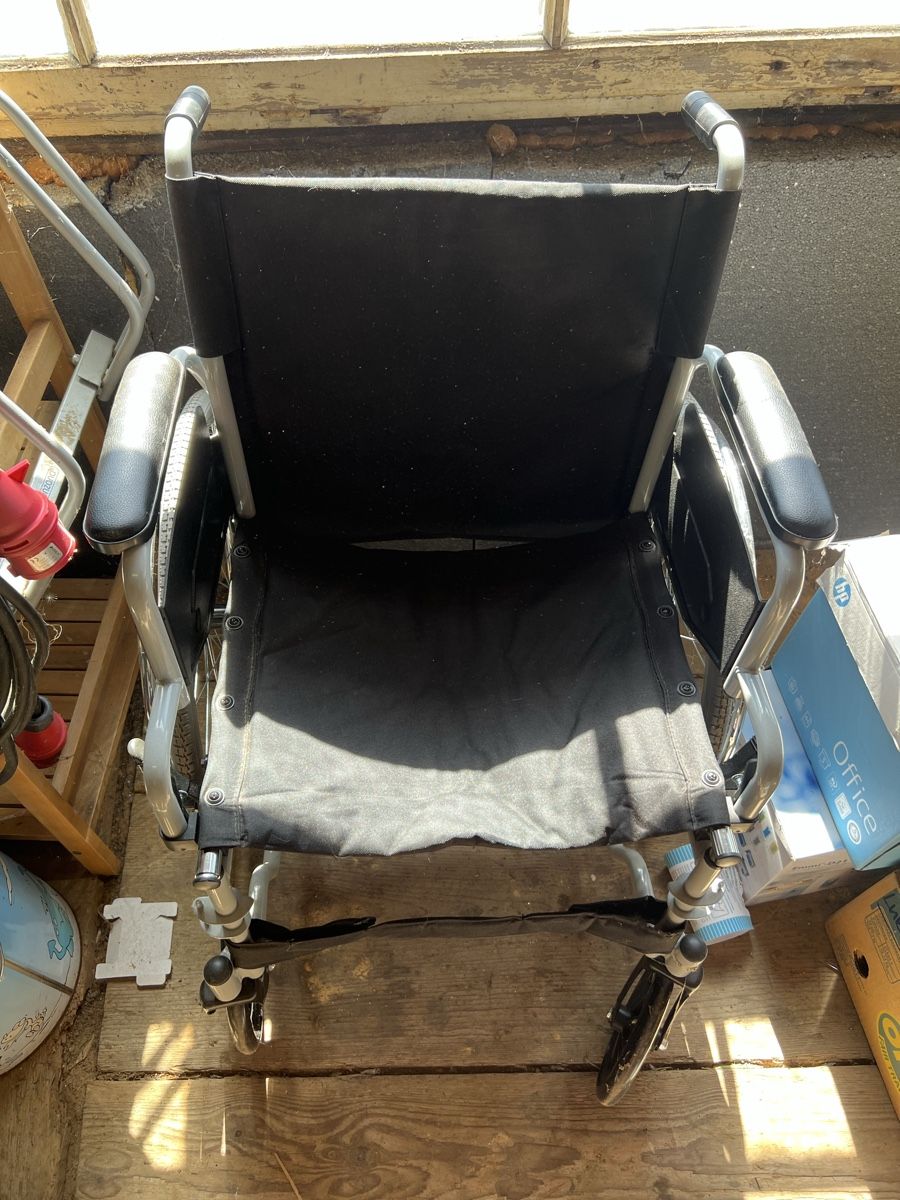 Rollstühle: Rollstuhl von Rehashop.  – Gebraucht aus Huttwil von luk_9tdh 2