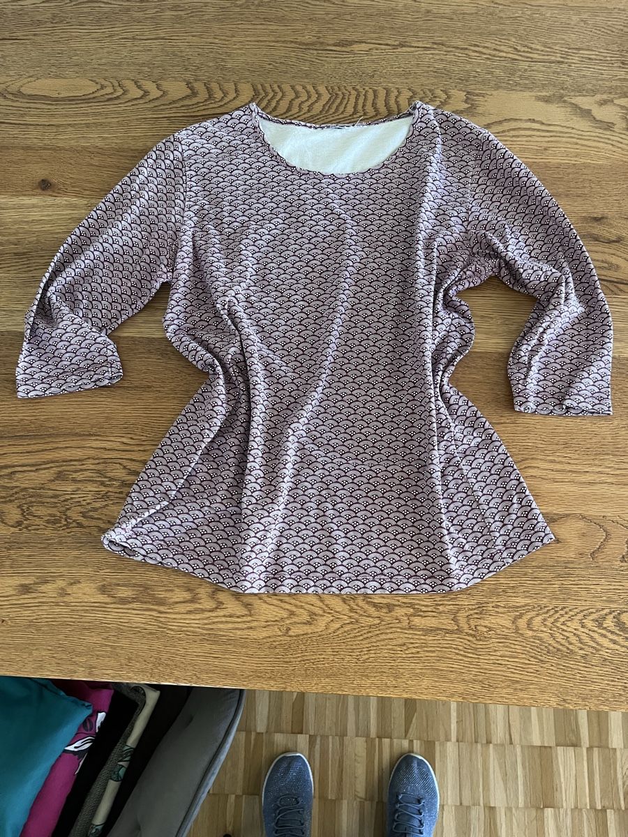 Pullover & Sweatshirts: Pully und Shirts  – Neu (gemäss Beschreibung) aus Schliern b. Köniz von medion3098 7