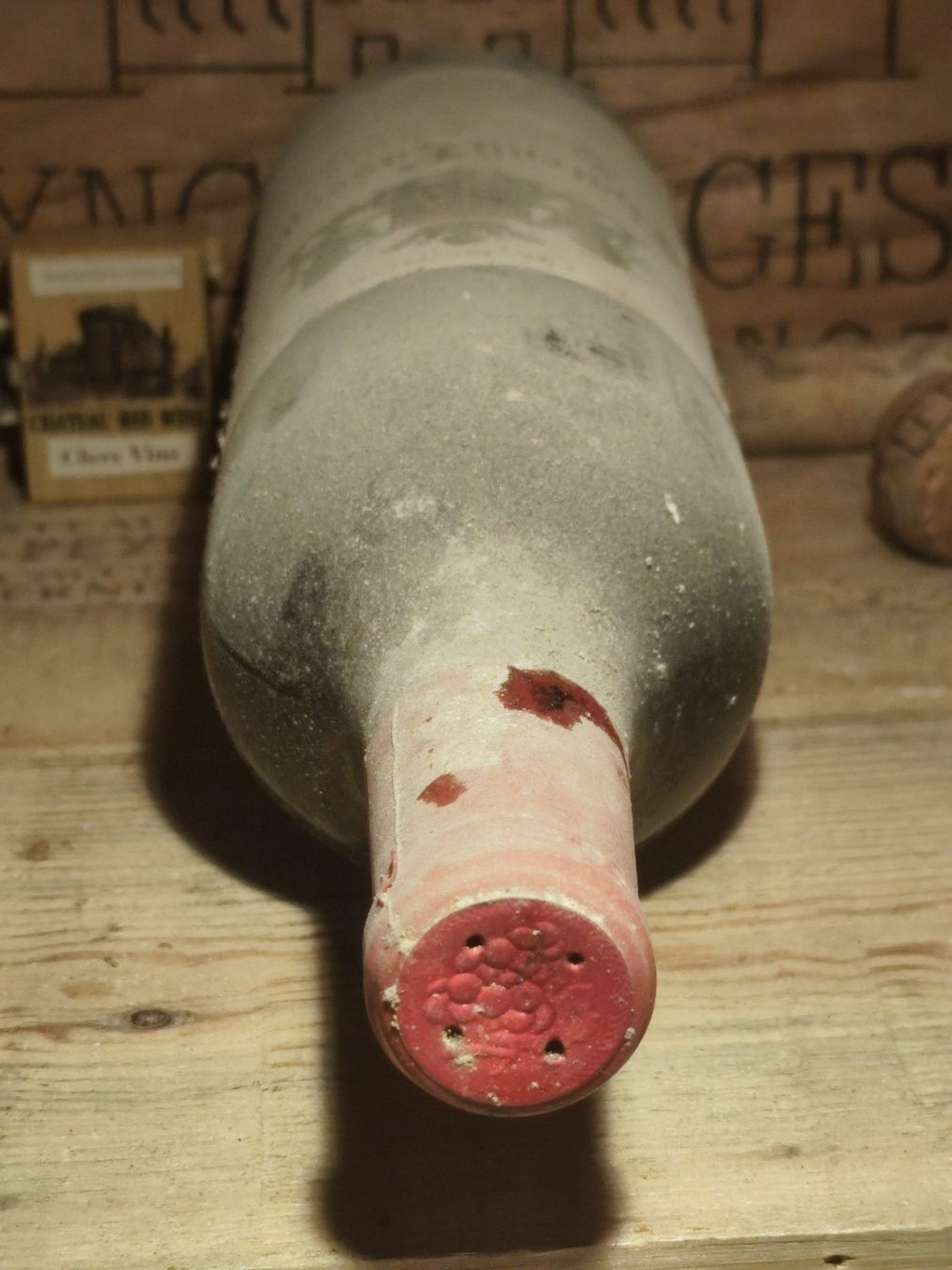 Vino: 1974 Saint Emilion Château Lassègue – Nuovo e nell'imballaggio originale da Büsserach venduto da Vintage-vins 4