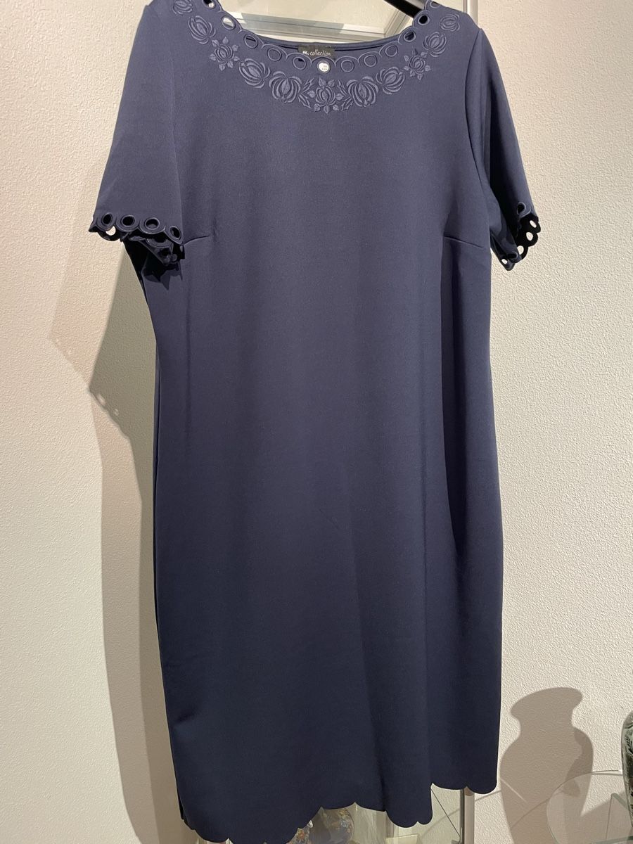 Kleider: Damen Kleid Gr. 48 marineblau – Neu (gemäss Beschreibung) aus Emmenbrücke von Ladyboutique