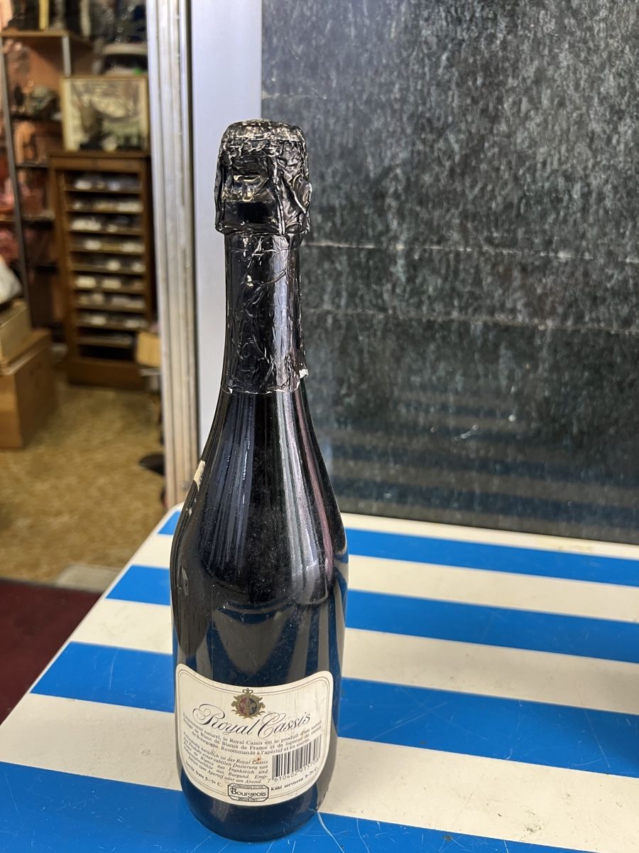 Bevande alcoliche: ROYAL CASSIS BOURGOGNE  – Nuovo e nell'imballaggio originale da Genève venduto da Leboucheoreilles 4