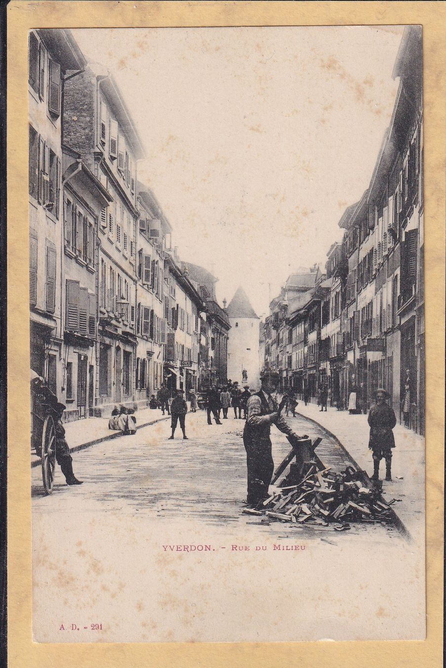 Ansichtskarten: Yverdon - rue du Milieu - 1920 – Gebraucht aus Orvin von Pyaeschli