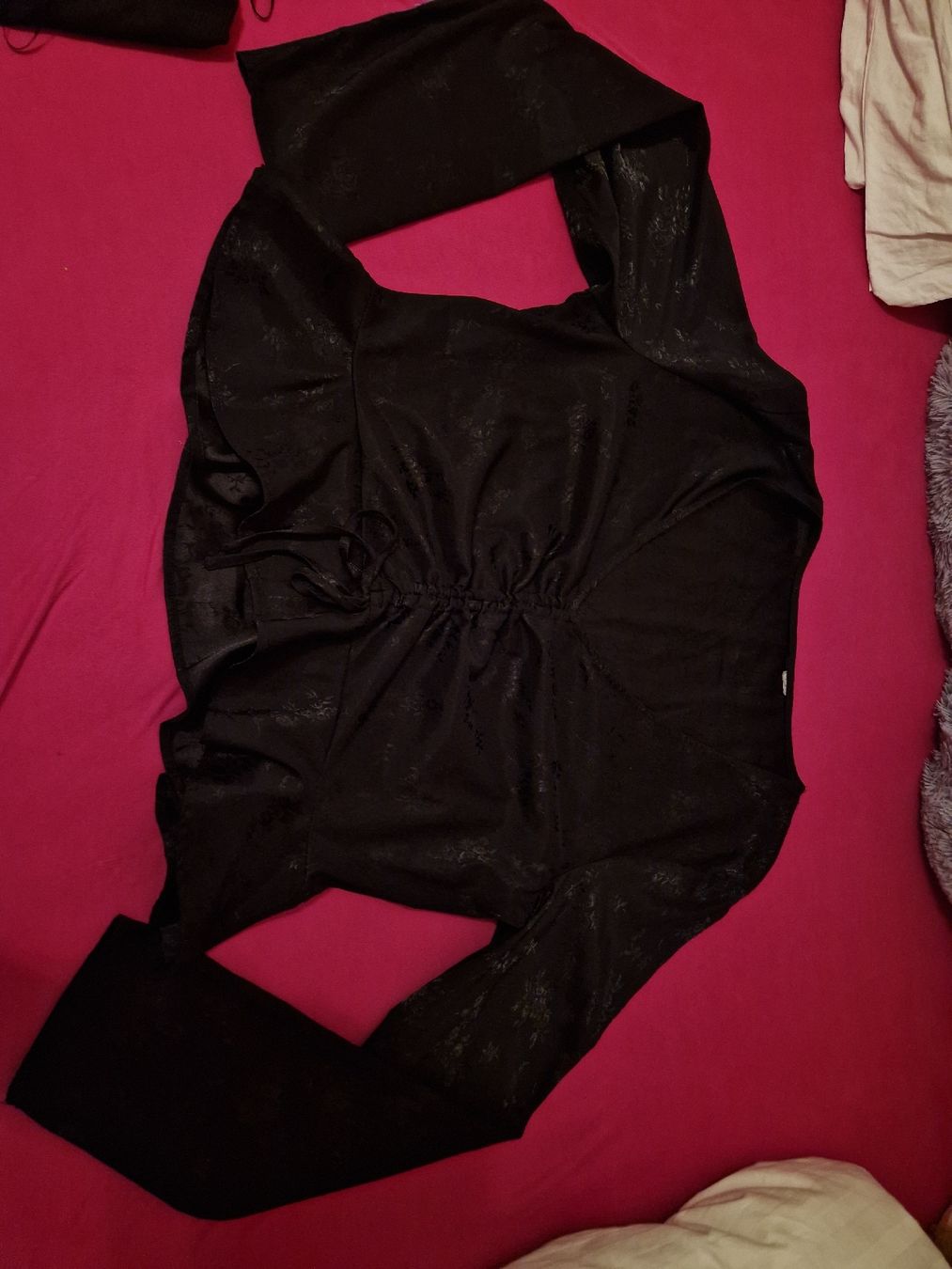 Lotti di vestiti: 3er Set Damenoberteile M – Usato da Ebikon venduto da kov_9vqb 2