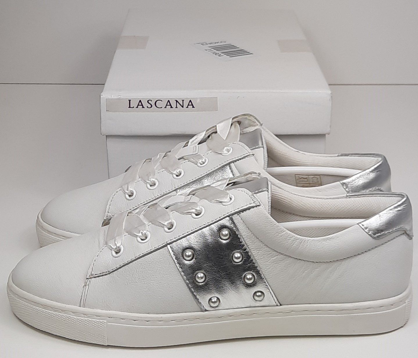 Lascana Damenschuhe: LASCANA Sneaker Schnürhalbschuh mit Perlen Gr. 37 – Neu und originalverpackt aus Seuzach von VT-Collections1