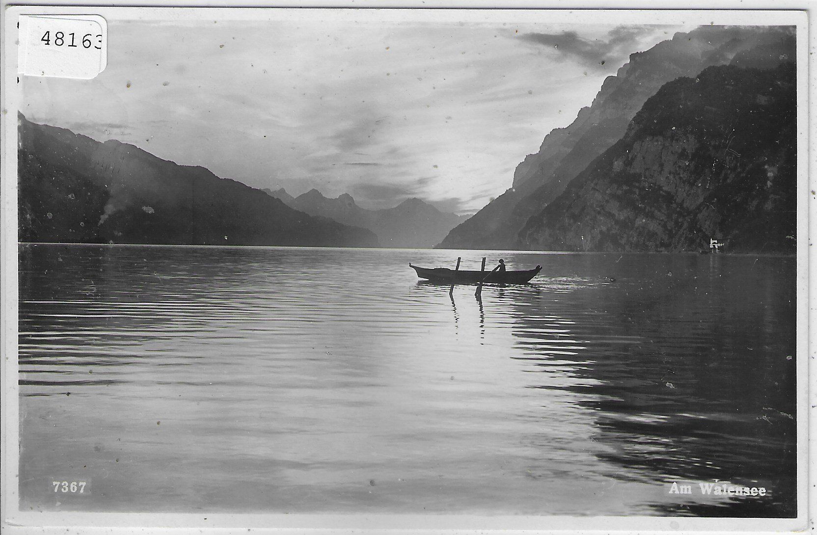Cartoline postali: Am Walensee mit Fischerboot – Usato da Ettingen venduto da Kartenplanet